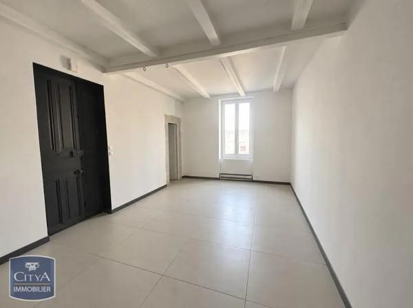 Appartement à louer 4 pièces 96.69m² Nîmes (30000)