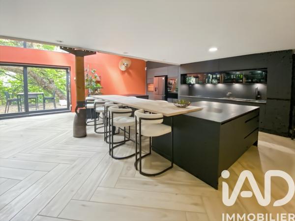 Maison à vendre 10 pièces 300 m² Chevry-Cossigny