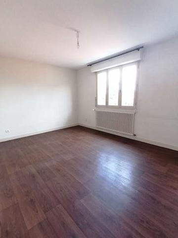 / Location studio 1 Pièce 32 m²