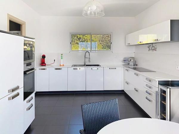 Vente Villa 6 pièces 185 m2 à Lumio