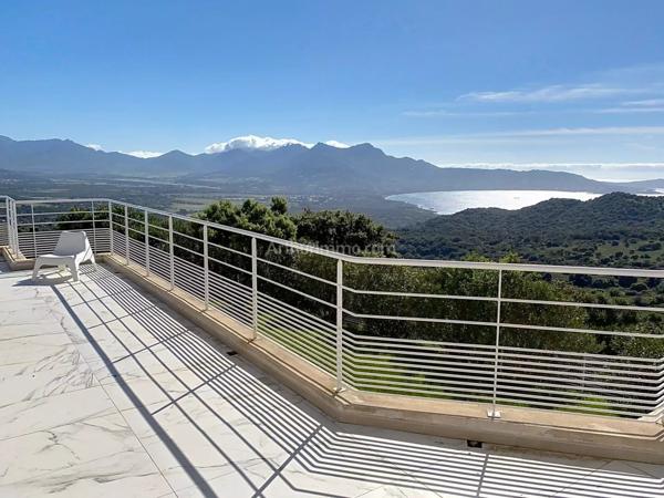 Vente Villa 6 pièces 185 m2 à Lumio