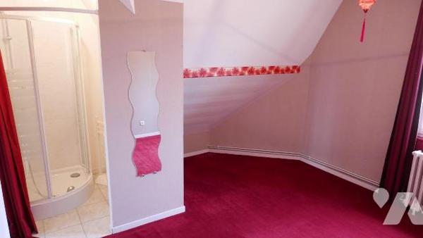 MAISON DE CARACTERE AVEC ANNEXES.
A VENDRE A SAULCES-MONCLIN, proche A 34 (Axe REIMS-CHARLEVIL...