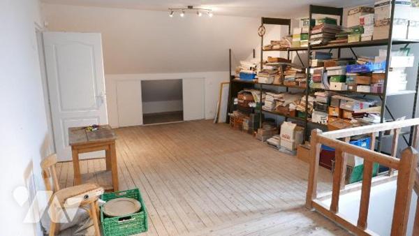 MAISON DE CARACTERE AVEC ANNEXES.
A VENDRE A SAULCES-MONCLIN, proche A 34 (Axe REIMS-CHARLEVIL...