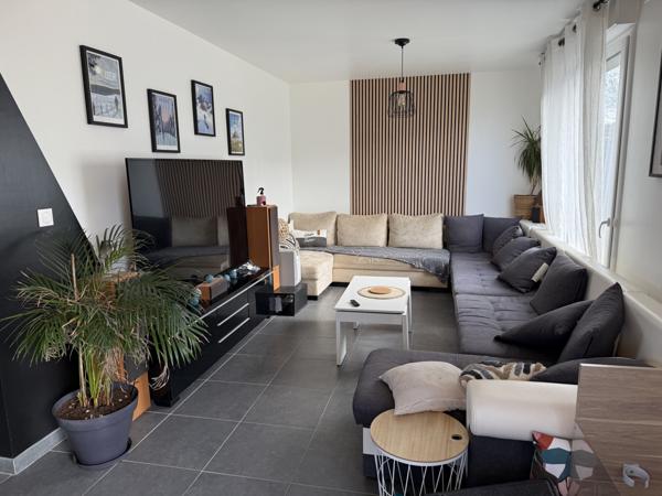 Nuillé-sur-Vicoin (53970) Maison 5 pièces 116 m2