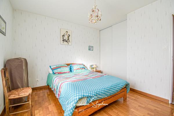 Maison à LE PERRIER, 85300 - 5 pièces 151m²