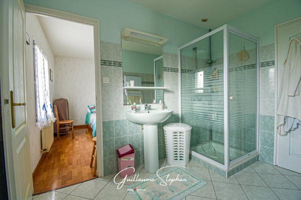 Maison à LE PERRIER, 85300 - 5 pièces 151m²