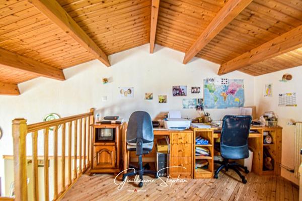 Maison à LE PERRIER, 85300 - 5 pièces 151m²