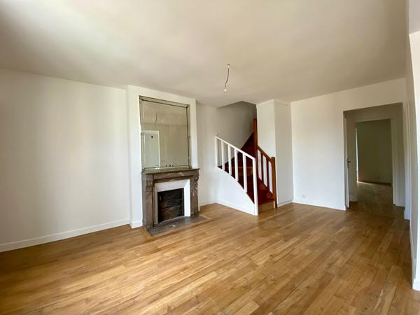 Appartement Châtenay-Malabry 5 pièce(s) 120 m2 utiles 90,50 M2 Carrez ; Centre-Ville ; Commerces ; T10