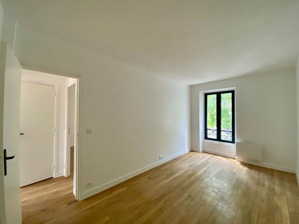 Appartement Châtenay-Malabry 5 pièce(s) 120 m2 utiles 90,50 M2 Carrez ; Centre-Ville ; Commerces ; T10