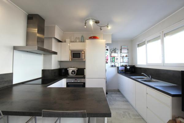 Tarbes (65000) Appartement T4 avec place de parking sécurisée Jardin Massey