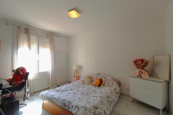 Tarbes (65000) Appartement T4 avec place de parking sécurisée Jardin Massey