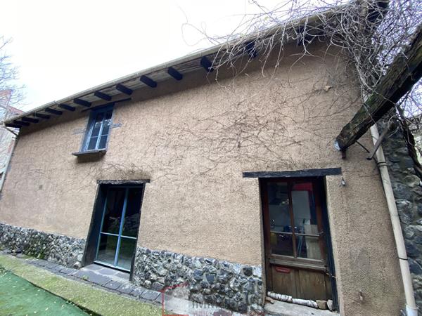 Ensemble immobilier étonnant en centre-ville