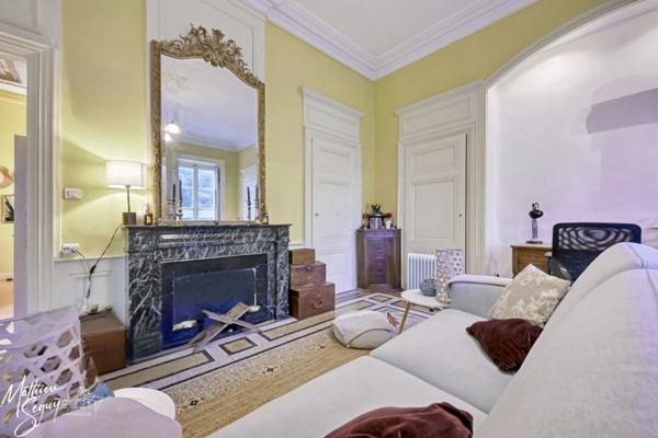 Découvrez l'élégance intemporelle de cette Maison de Maître d'exception à rénover