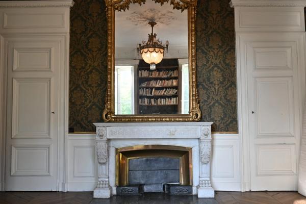 Découvrez l'élégance intemporelle de cette Maison de Maître d'exception à rénover