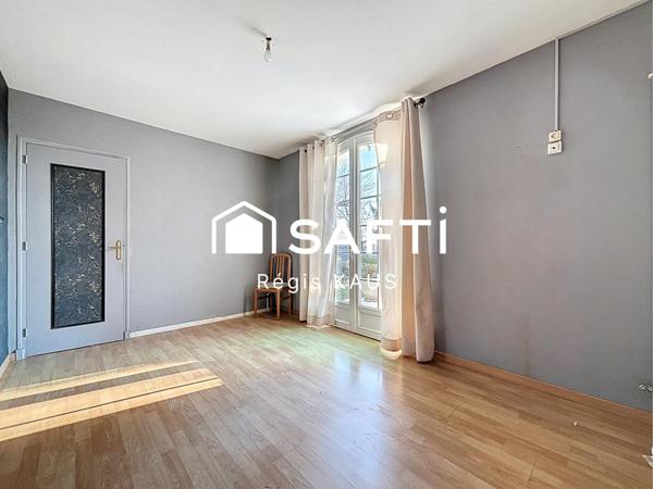 Maison 5 chambres, piscine, parc paysager à Fontenay le Comte