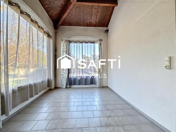 Maison 5 chambres, piscine, parc paysager à Fontenay le Comte