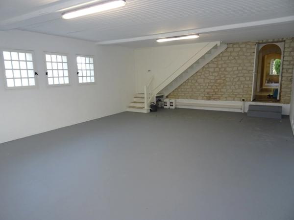 Maison à vendre 8 pièces ROULLET SAINT ESTEPHE (16)