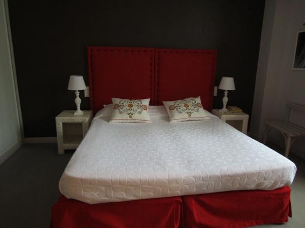 Magnifique fonds de commerce d'hôtel/restaurant dans un village classé du Périgord noir