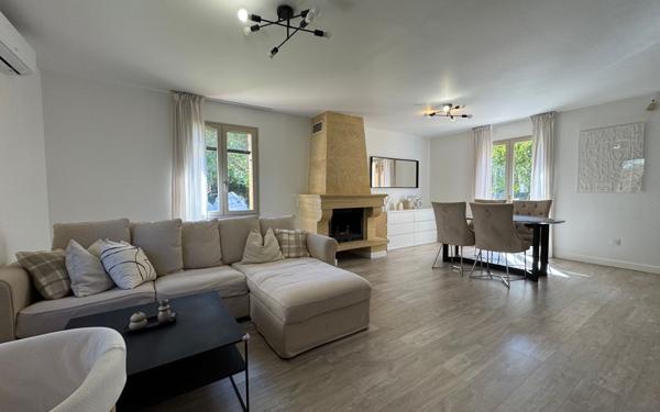 Maison à vendre    4 pièces •  Carpentras