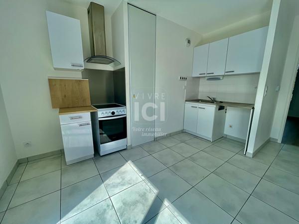 APPARTEMENT - T3 - DERNIER ETAGE - 57M²