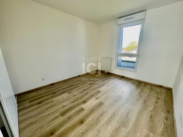 APPARTEMENT - T3 - DERNIER ETAGE - 57M²