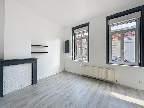 MAISON RENOVÉE 3 CHAMBRES COUR GARAGE