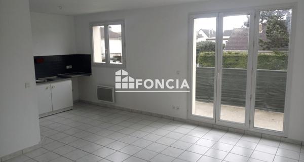 Location Appartement 3 pièces 60.32 m² - Combs-la-ville 77380
