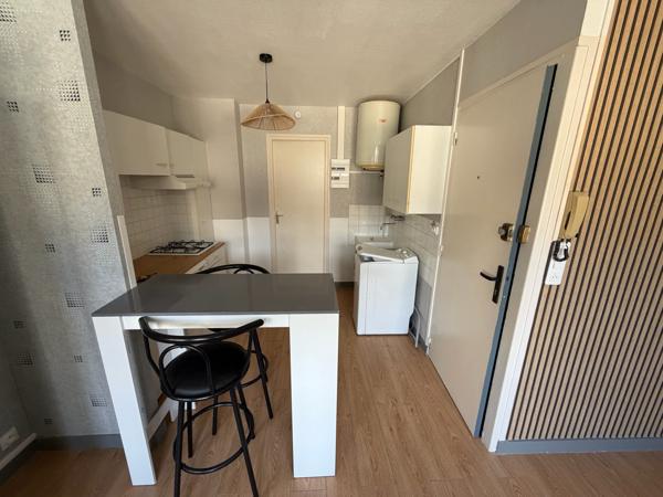 STUDIO 23 m² au 2ème étage