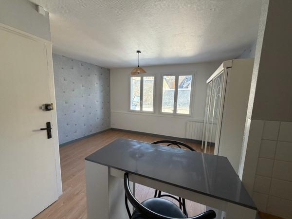 STUDIO 23 m² au 2ème étage