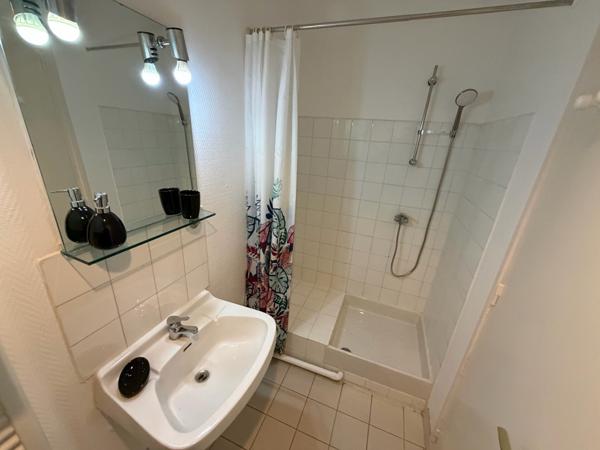 STUDIO 23 m² au 2ème étage