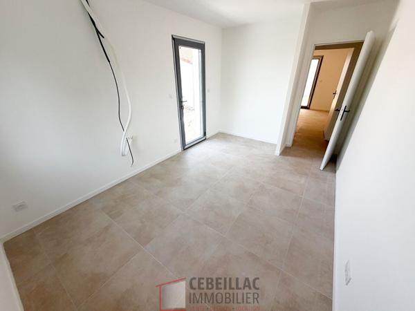 Maison 7 pièce(s) 6 chambre(s) 241.59 m²