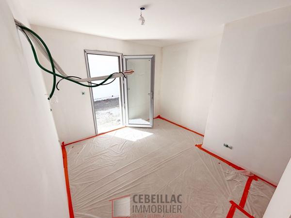Maison 7 pièce(s) 6 chambre(s) 241.59 m²