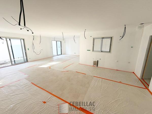 Maison 7 pièce(s) 6 chambre(s) 241.59 m²