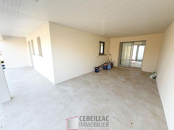 Maison 7 pièce(s) 6 chambre(s) 241.59 m²