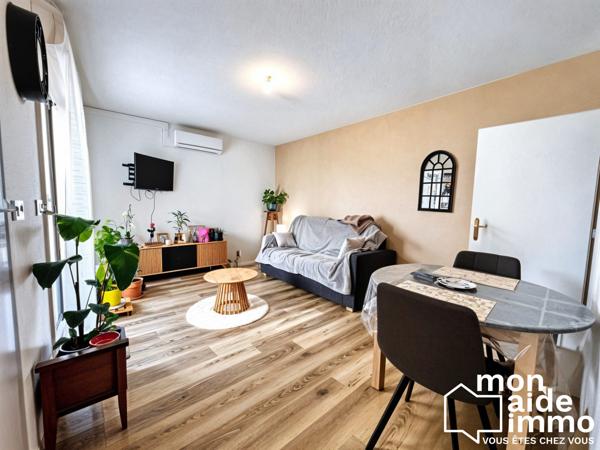 T2 entièrement rénové avec terrasse – Résidence sécurisée