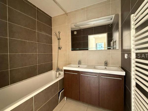 Vente appartement T3 sans vis à vis, calme, loggia plein Est