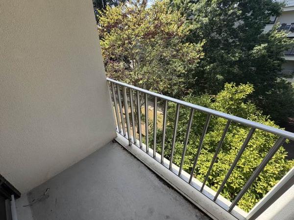 Appartement à louer 850 € CC GRADIGNAN 2 p 35 m² DPE D