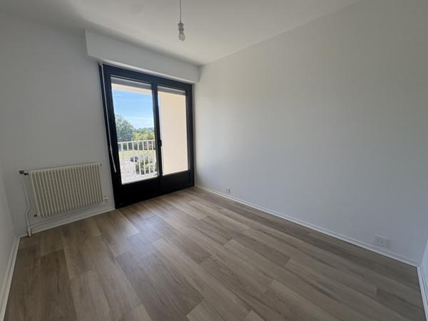 Appartement à louer 850 € CC GRADIGNAN 2 p 35 m² DPE D