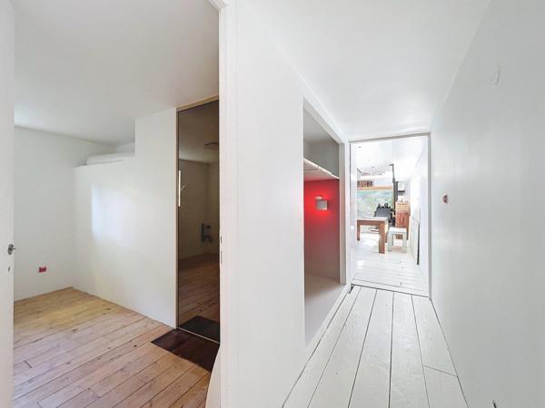 A SAISIR ! Péniche habitation 210m2 - Site SANOFI - cadre unique au calme