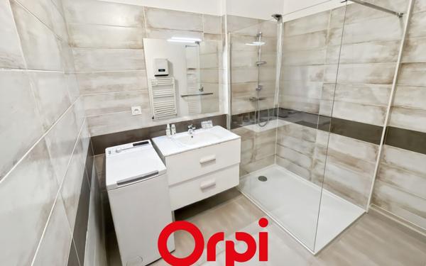 Appartement à vendre    3 pièces •  Saint-Cyr-sur-Mer