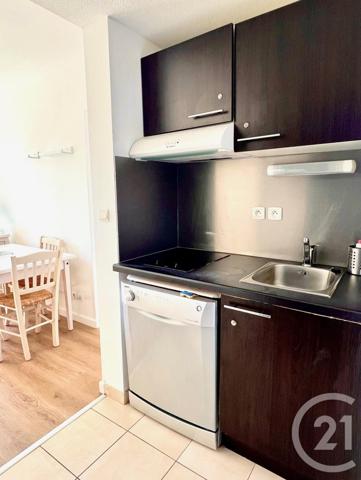 Appartement F2 à vendre  2 pièces - 26,08 m2 LA LONDE LES MAURES - 83