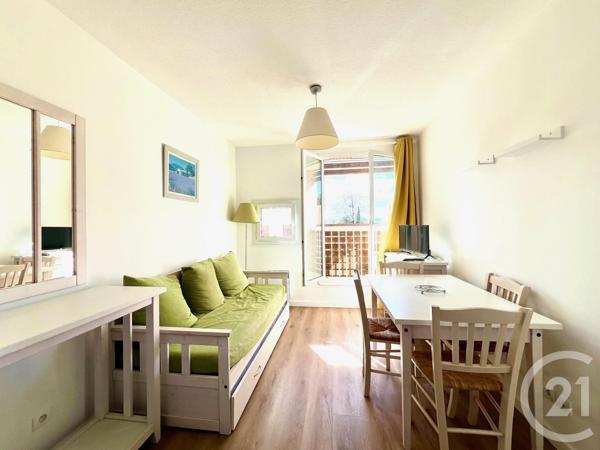 Appartement F2 à vendre  2 pièces - 26,08 m2 LA LONDE LES MAURES - 83