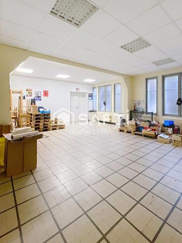 grand local commercial divisible- porte autoroute