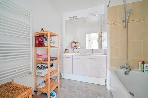 3 pièces proche RER D et future ligne 15