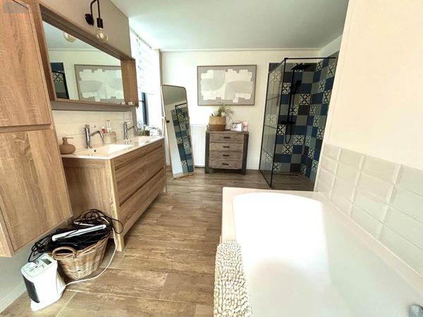 Achat - Maison Hazebrouck 59190 8 pièces 215 m 2 2400 m 2