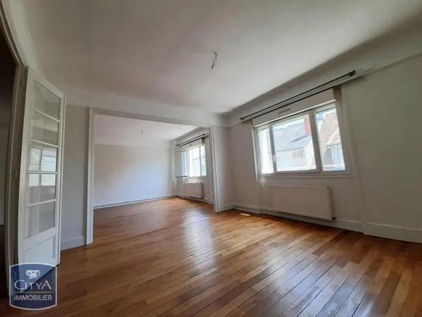 Location appartement 3 pièces de 102.78m²