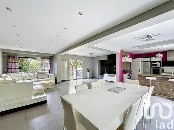 Maison à vendre 7 pièces 165 m² Claye-Souilly