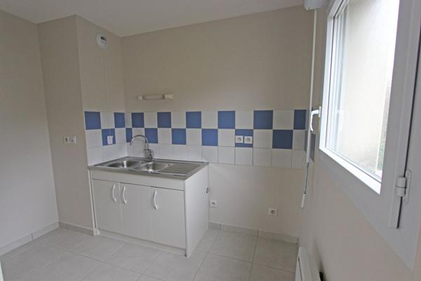 à louer appartement T3 avec parking & terrasse à Kerfeunteun