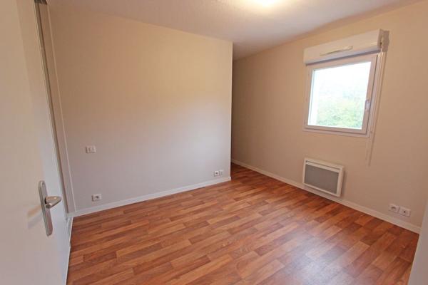 à louer appartement T3 avec parking & terrasse à Kerfeunteun