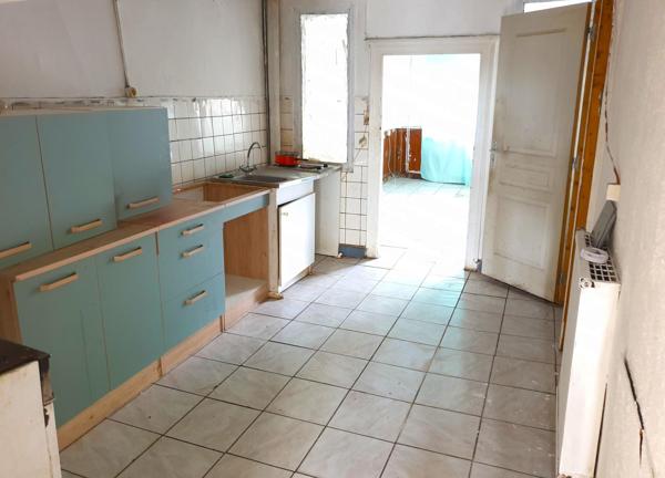 SAINT-LOUP-SUR-SEMOUSE (70800) — IMMEUBLE À RÉNOVER ENTIÈREMENT